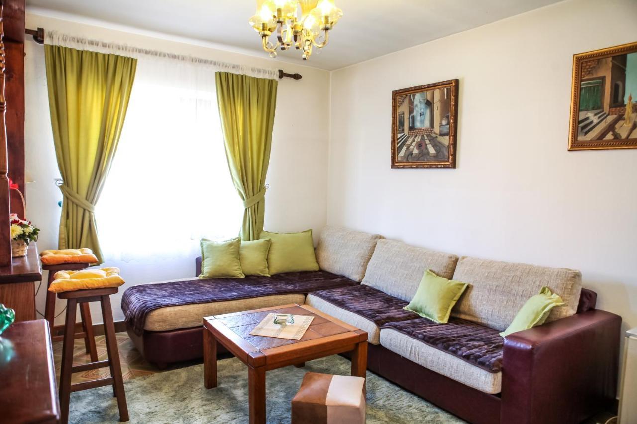 Apartment Dejan Cetinje Exterior foto